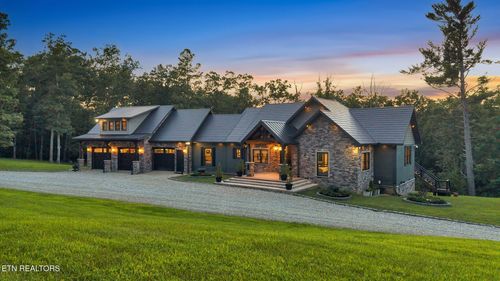 347 Charit Trl, Jamestown, TN, 38556-6626 | Card Image