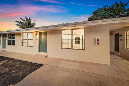 1926 Service Rd, North Palm Beach, FL, 33408-2638 | Card Image