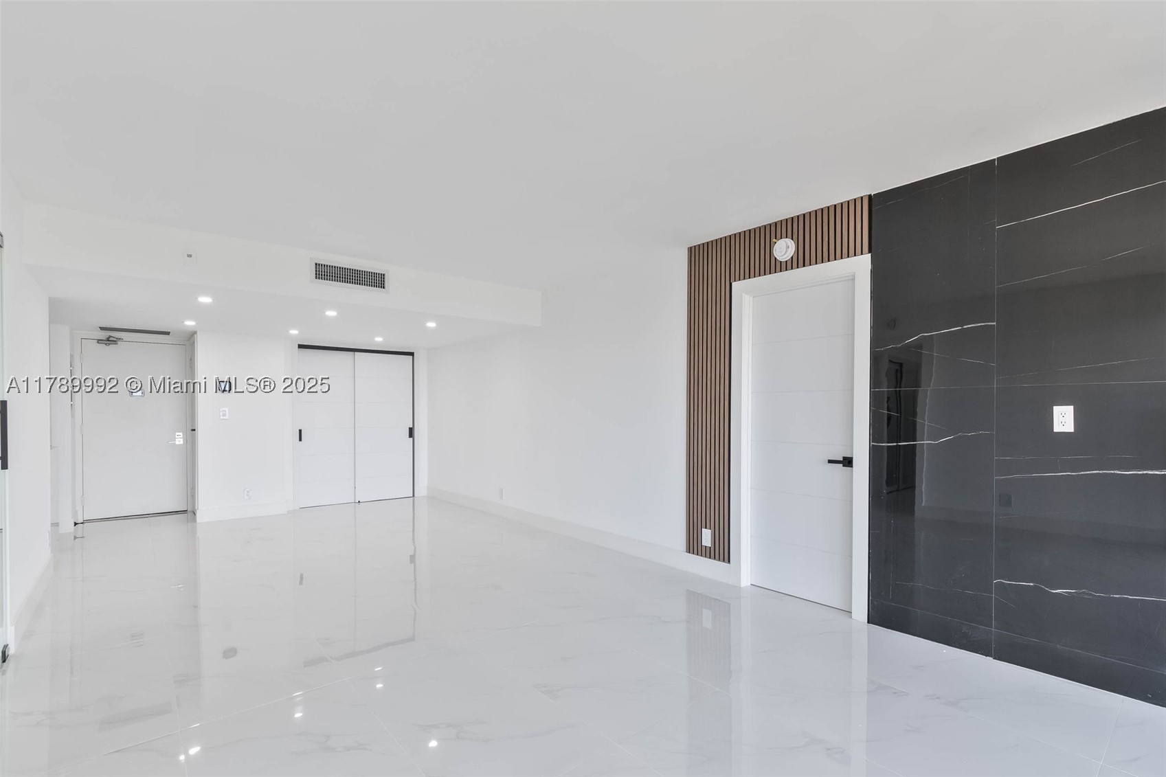 Residential in Aventura 4