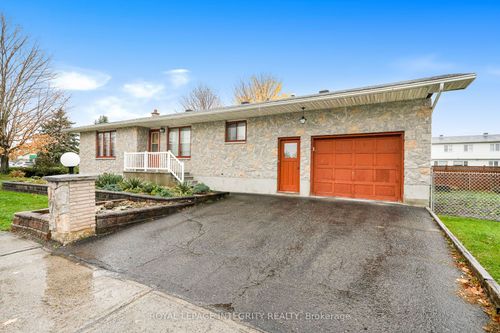 1172 St-Pierre Rd, Embrun, ON, K0A1W1 | Card Image