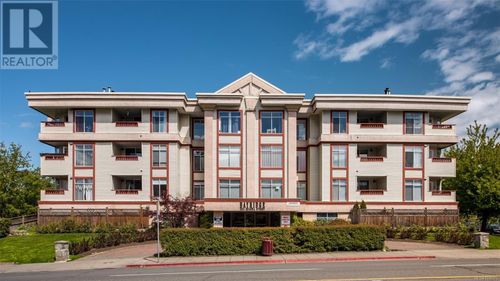 208-2511 Quadra St, Victoria, BC, V8T4E1 | Card Image