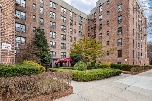 apt-6p-83 98th St, Woodhaven, NY, 11421-8430 | Card Image