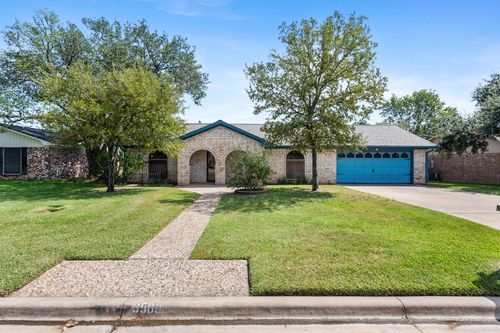 3509 Oak Hill Dr, Bryan, TX, 77802-4620 | Card Image
