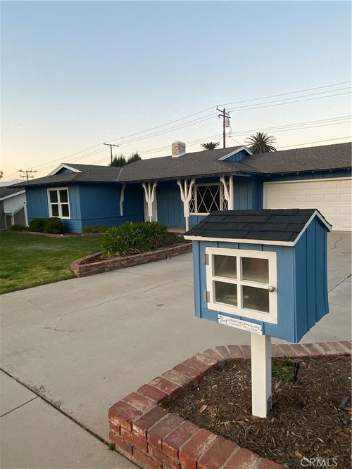 717 Serpentine Drive, Redlands, CA, 92373 | Card Image
