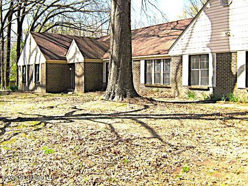 3630 Debbie Ln, Olive Branch, MS, 38654-7940 | Card Image