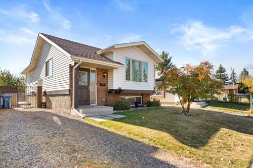 103 Abadan Cres Ne, Calgary, AB, T2A6P1 | Card Image