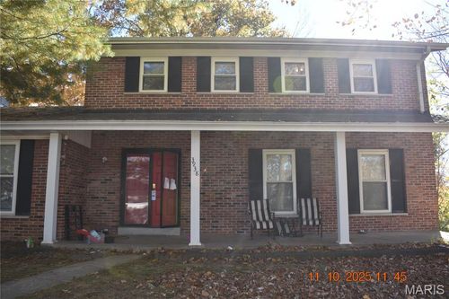 3938 Hirondelle Ln, Florissant, MO, 63034-2310 | Card Image