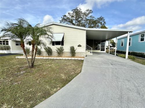 520-7107 Mount Essex Dr Ne, ST PETERSBURG, FL, 33702-6017 | Card Image