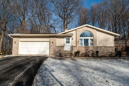 114 Manor Ct, Slinger, WI, 53086-9305 | Card Image