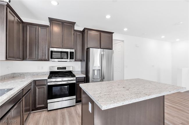 UNIT-143 - 5730 Sky Pointe Dr, Townhouse with 2 bedrooms, 2 bathrooms and null parking in Las Vegas NV | Image 10