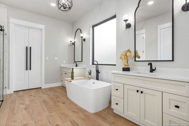 1475 Echo Meadow Ln, House other with 4 bedrooms, 3 bathrooms and null parking in Spring Branch TX | Image 16