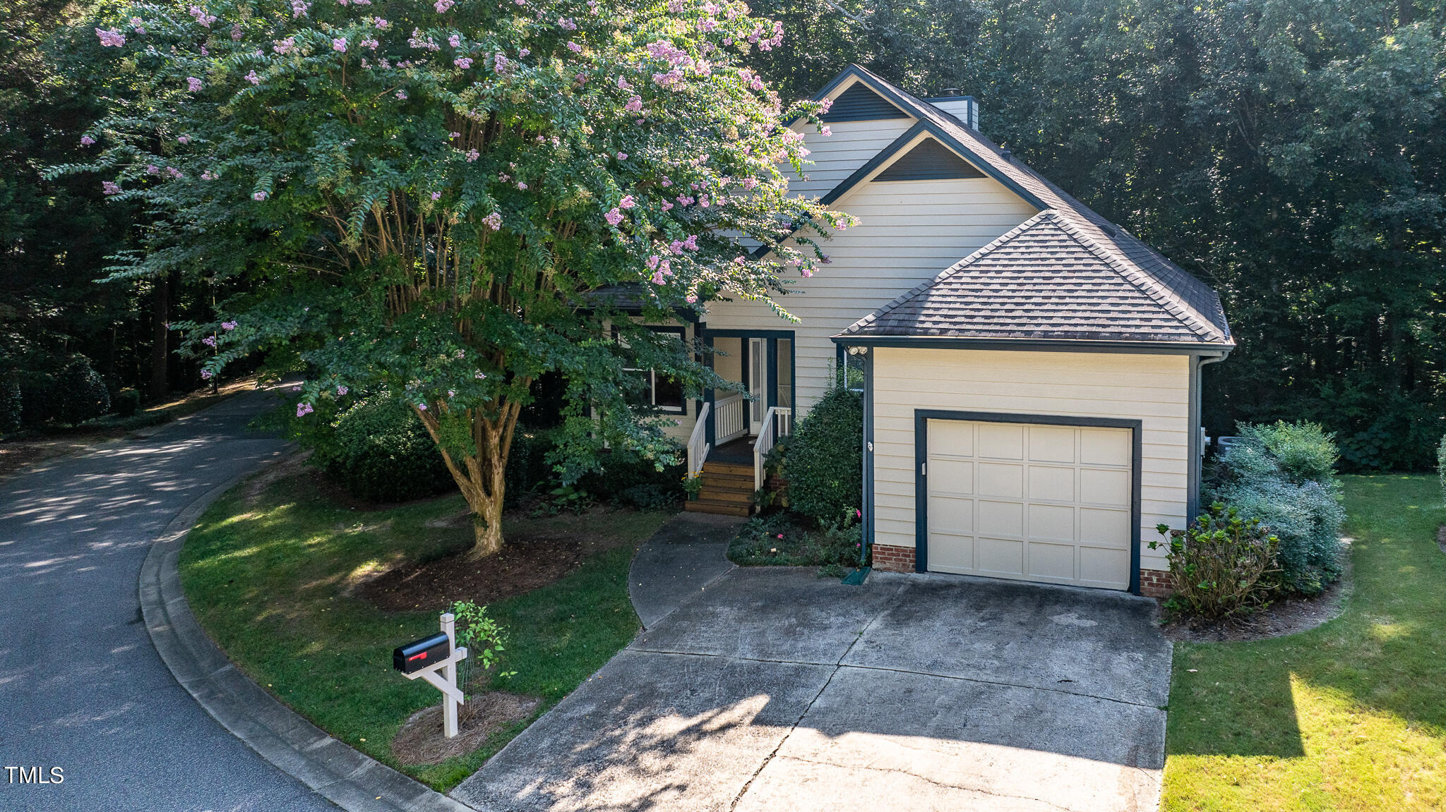 Willowtree Ln, Clayton, NC 27520