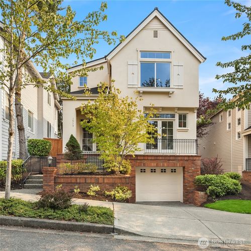1513 Ne Iris St, Issaquah, WA, 98029-7630 | Card Image