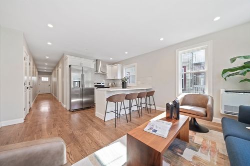 1-52 Bellevue St, Boston, MA, 02125-2455 | Card Image