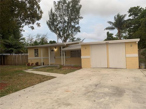 1624 Ne 48th Ct, Pompano Beach, FL, 33064-5727 | Card Image