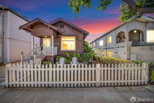 1252 Pearl Street, Alameda, CA, 94501 | Card Image