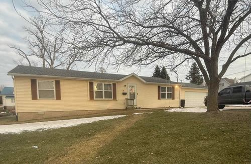 206 N Green St Street, Toledo, IA, 52342 | Card Image