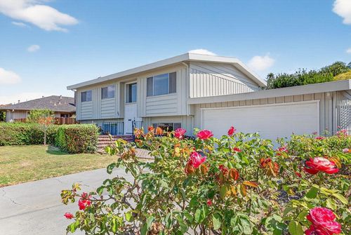 254 Rogers Ave, Watsonville, CA, 95076-3302 | Card Image