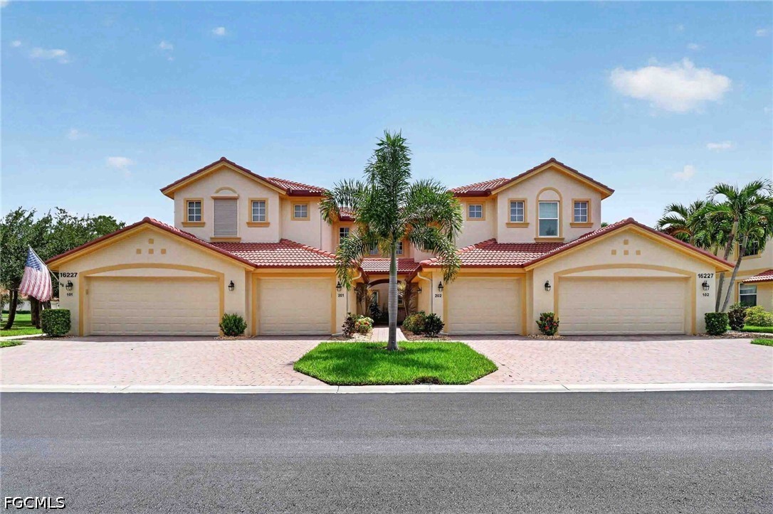 Residential in Fort Myers 2