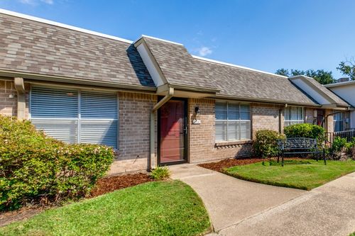 13842 Methuen Green Ln, Dallas, TX, 75240 | Card Image