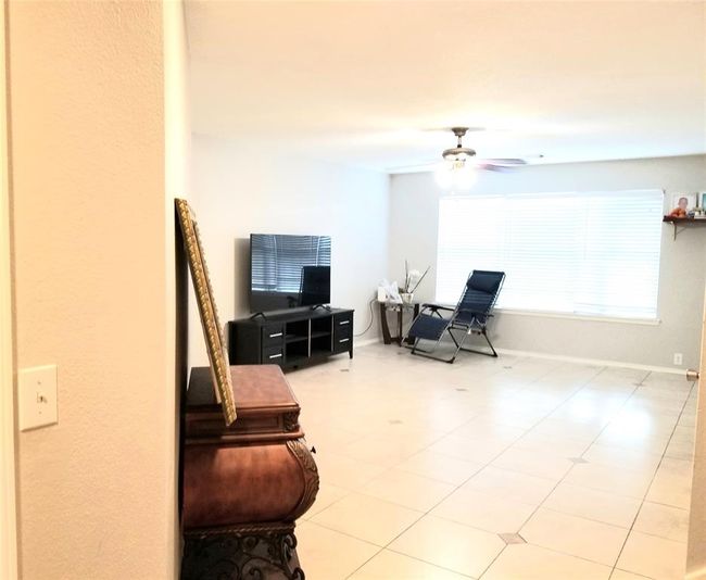 14943 Sugar Peak Dr, House other with 3 bedrooms, 3 bathrooms and 2 parking in Sugar Land TX | Image 8
