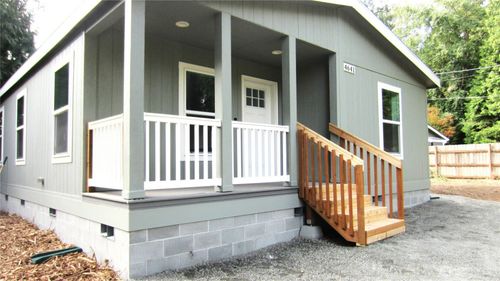4641 California Trl, Blaine, WA, 98230-9717 | Card Image