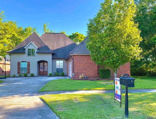 2500 Pine Thicket Ave, Zachary, LA, 70791-2898 | Card Image