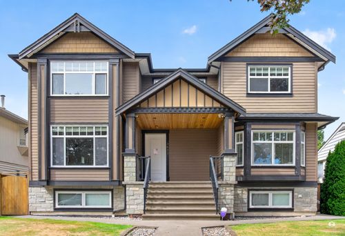 3873 Pine St, Burnaby, BC, V5G1Z3 | Card Image