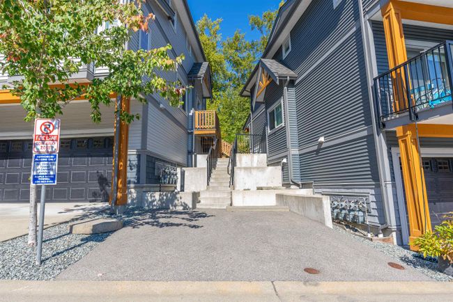 4 - 22810 113 Avenue, Townhouse with 4 bedrooms, 3 bathrooms and 4 parking in Maple Ridge BC | Image 31