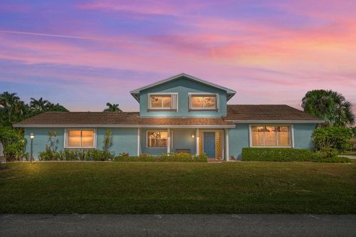 3905 Flag Dr, Palm Beach Gardens, FL, 33410-4773 | Card Image