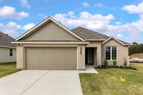 204 New Dawn Trl, Huntsville, TX, 77320-2243 | Card Image