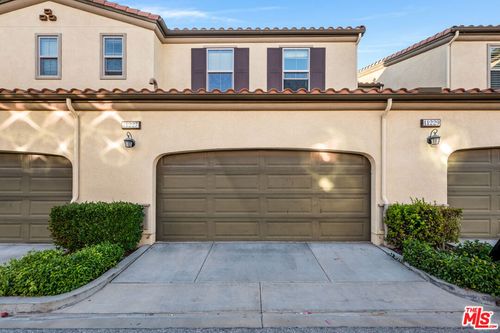 11227 Paseo Sonesta, Northridge, CA, 91326-4560 | Card Image