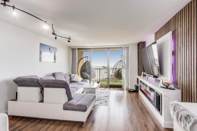 APT-3705 - 3660 N Lake Shore Dr, Condo with 1 bedrooms, 1 bathrooms and 1 parking in Chicago IL | Image 13
