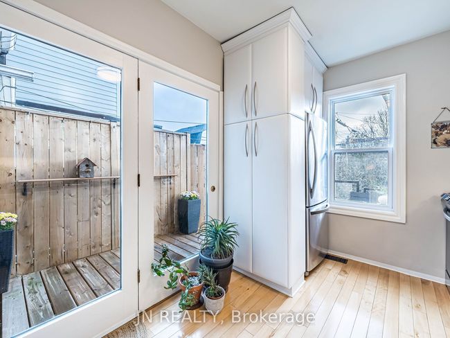 10 Roseheath Ave, House attached with 2 bedrooms, 2 bathrooms and null parking in Toronto ON | Image 18