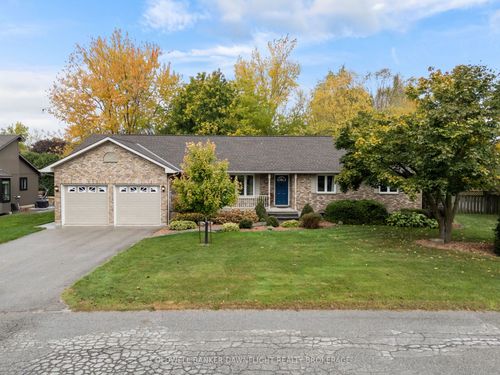 {{alt}} | Card Image