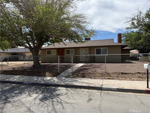 16037 Arroyo, Victorville, CA, 92395 | Card Image
