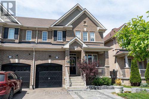 8 Jackson Drive, New Tecumseth (Tottenham), ON, L0G1W0 | Card Image
