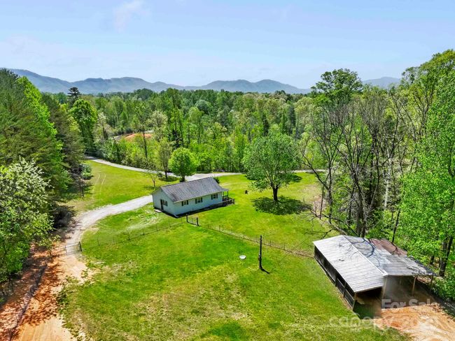 114 Edwards Loop, House other with 2 bedrooms, 1 bathrooms and null parking in Old Fort NC | Image 35