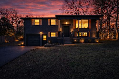 118 Veebelt Dr, Hendersonville, TN, 37075-4818 | Card Image