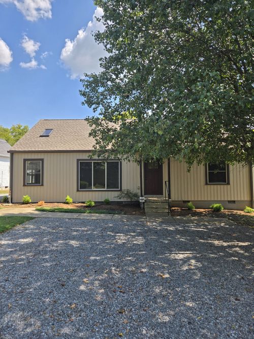 121 Shivel Dr, Hendersonville, TN, 37075-3536 | Card Image