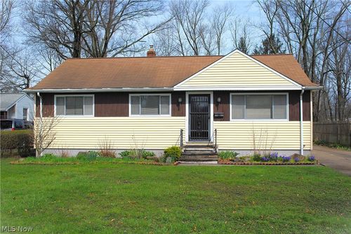 22990 Virginia Avenue, North Olmsted, OH, 44070 | Card Image