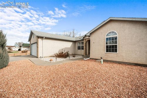 126 S Burke Ct, Pueblo, CO, 81007-3686 | Card Image