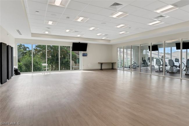 APT-302 - 1051 Foxfire Ln, Condo with 2 bedrooms, 2 bathrooms and null parking in NAPLES FL | Image 38