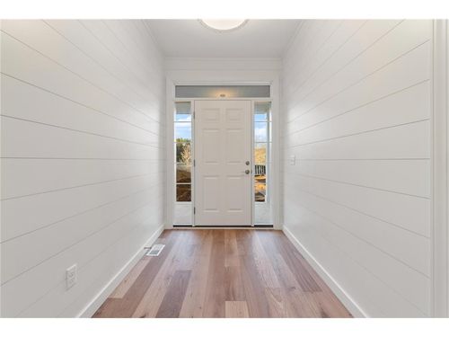 1191 42nd St, Hudson, WI, 54016-6814 | Card Image