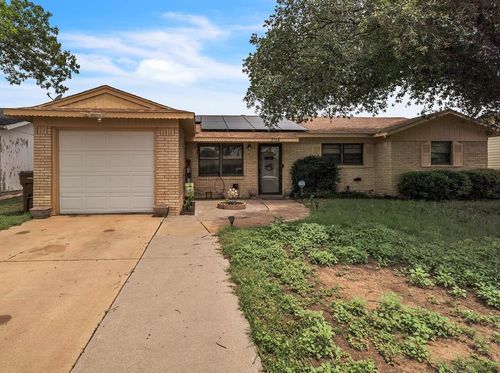 2108 Cecilia St, Big Spring, TX, 79720-6812 | Card Image