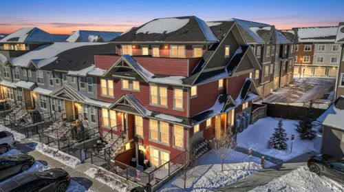 302 Cranbrook Sq Se, Calgary, AB, T3M3K8 | Card Image