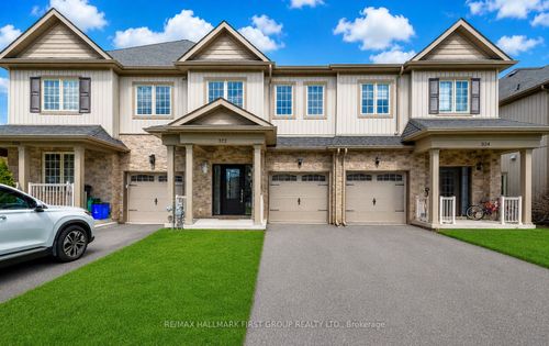 322 East St, Orillia, ON, L3V8K9 | Card Image