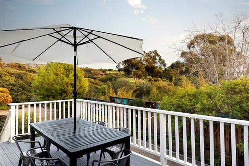 564 Seaward Rd, Corona Del Mar, CA, 92625 | Card Image