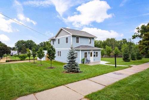 603 Walnut St, Baraboo, WI, 53913-3057 | Card Image