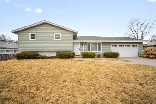 9622 W Tupelo Ct, Milwaukee, WI, 53224 | Card Image